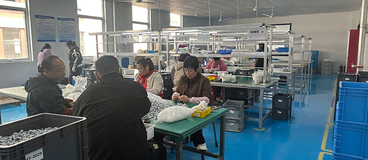 不锈钢抽屉轨道轮子:提升家具使用寿命的关键配件